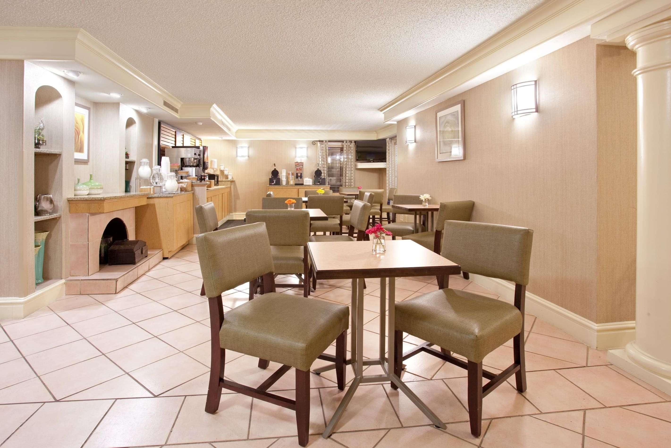 La Quinta Inn By Wyndham Denver Central Esterno foto