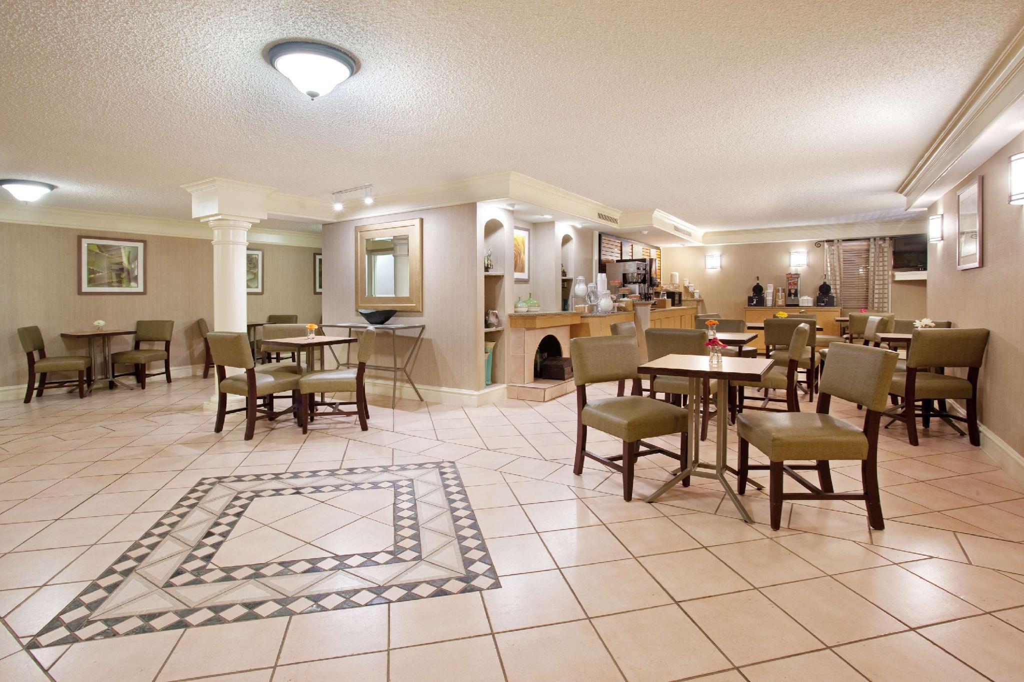 La Quinta Inn By Wyndham Denver Central Esterno foto